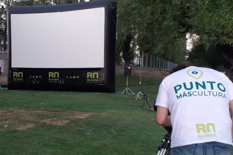 El ‘Autocine Cuidado’ llega a Villa Regina