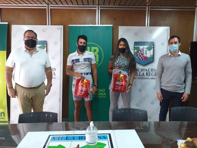 Orazi recibió a los palistas que participaron de la Regata del Río Negro