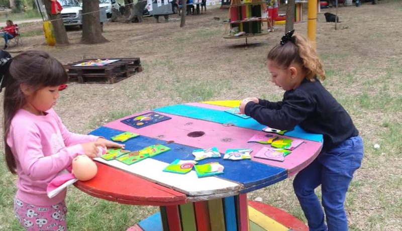La biblioteca al aire libre, un innovador atractivo en la Isla 58
