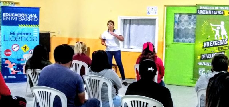 Charlas de educación vial en Villa Antártida