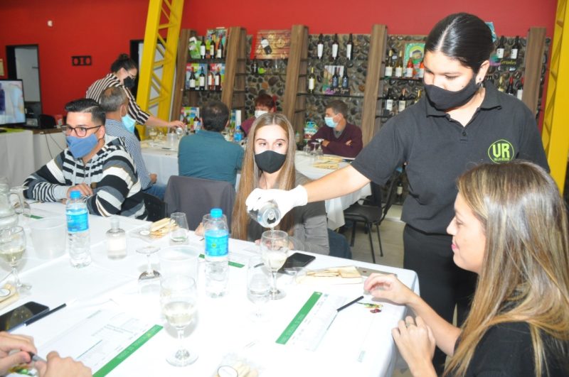 Se realizó un panel sensorial de sidra