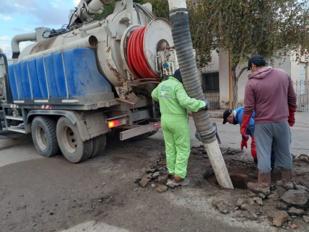 Se realizó limpieza y barrido de cámaras cloacales