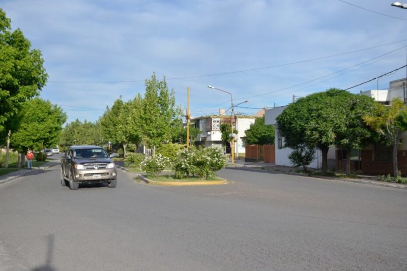 Se suspende obra de rotura de cordón cuneta