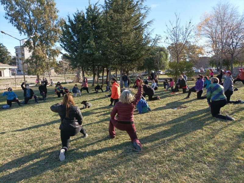 Unas 30 personas disfrutaron de la caminata recreativa