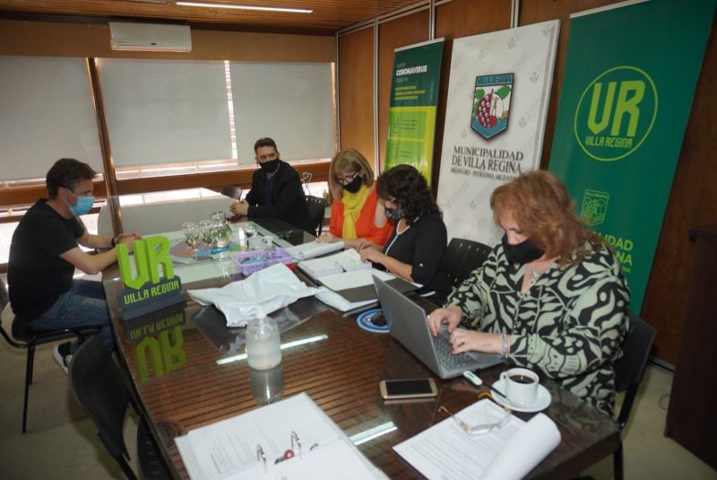 Apertura de sobres de la licitación pública 04/2021