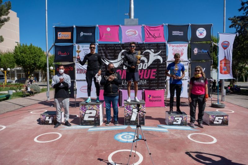 Orazi, presente en la premiación de la Corrida Aniversario organizada por el Grupo Comahue