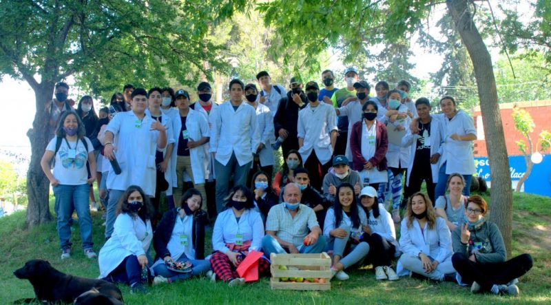 Alumnos del CEM 70 concientizan sobre la clasificación de residuos