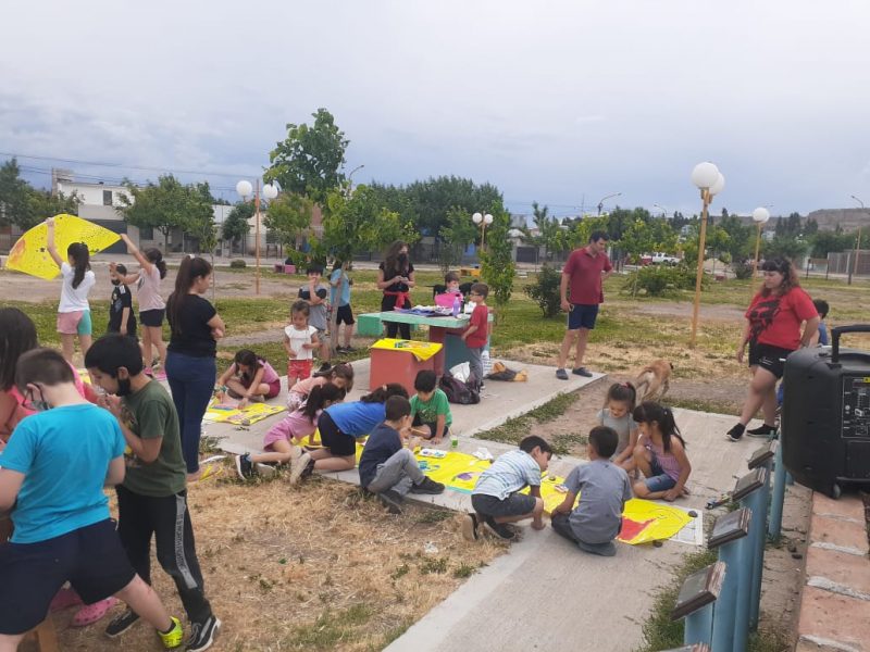 Color y diversión en las Jornadas de recreación artística para la niñez